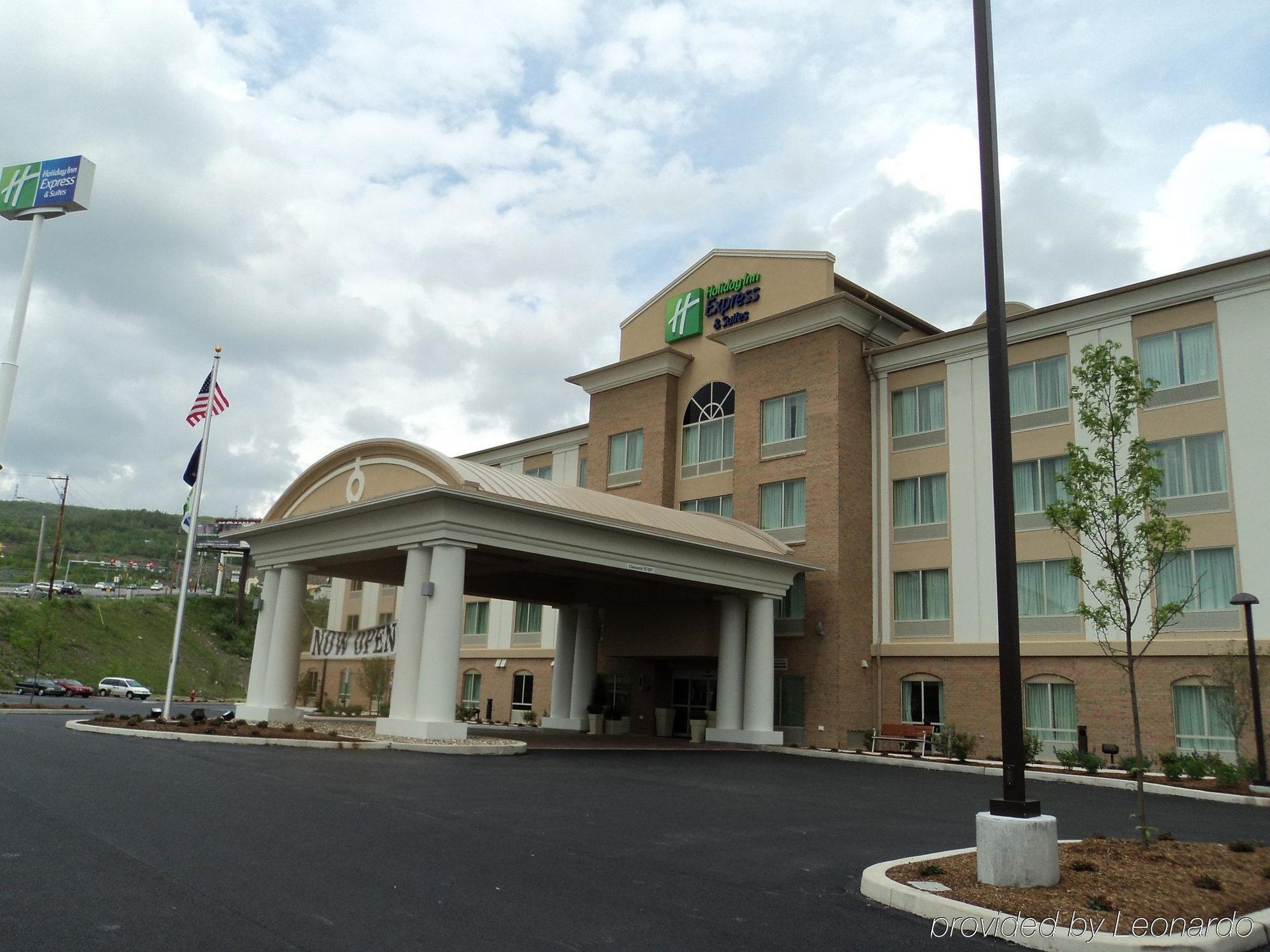 Holiday Inn Express And Suites Dickson City, An Ihg Hotel Exterior photo