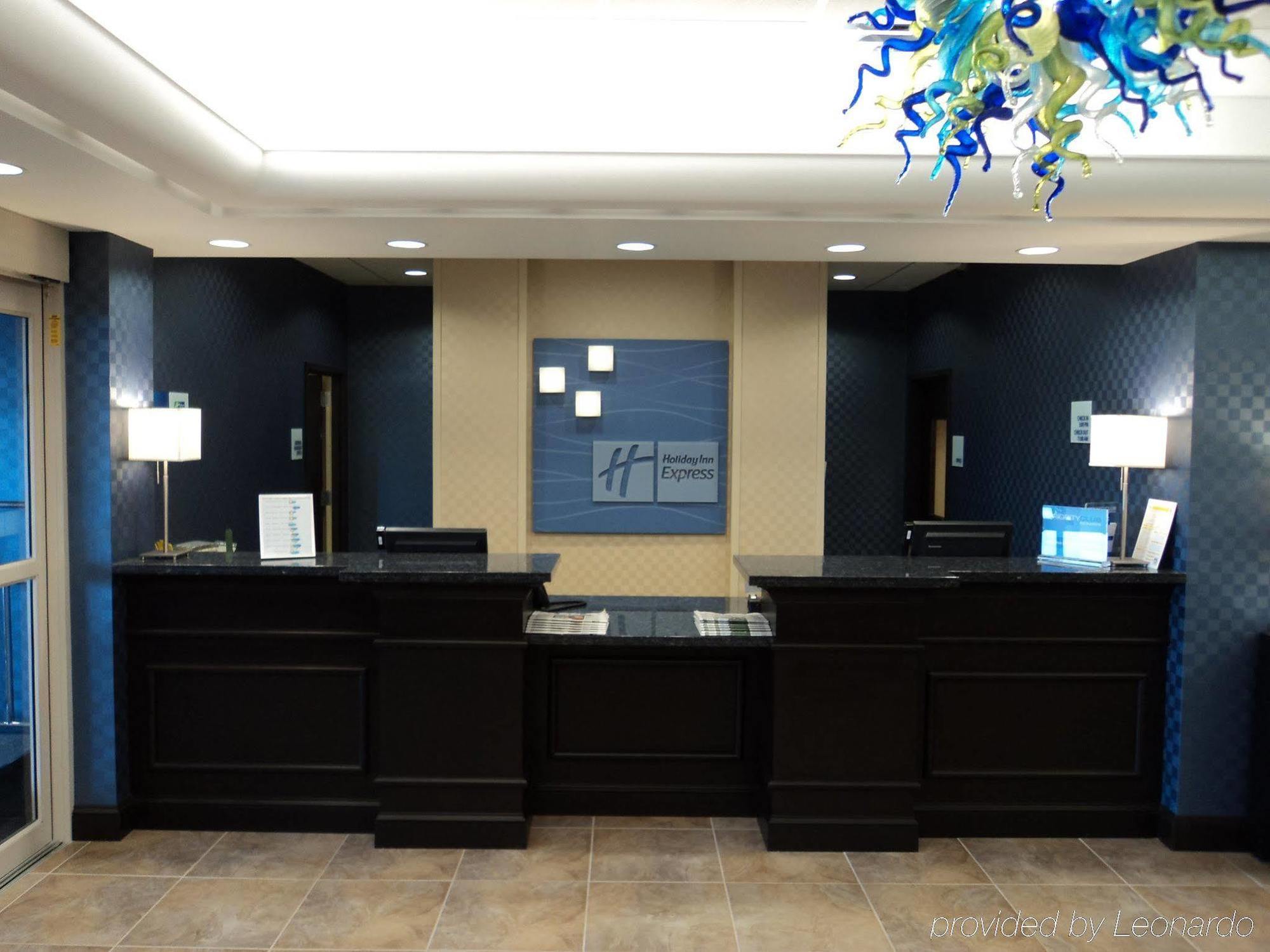 Holiday Inn Express And Suites Dickson City, An Ihg Hotel Interior photo